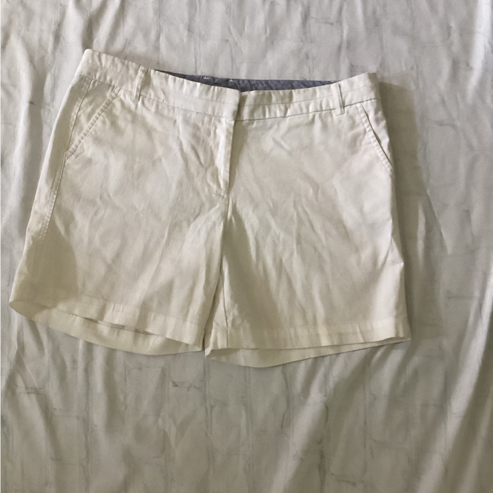 LAND ‘ N SEA White Shorts (SIZE: 10)